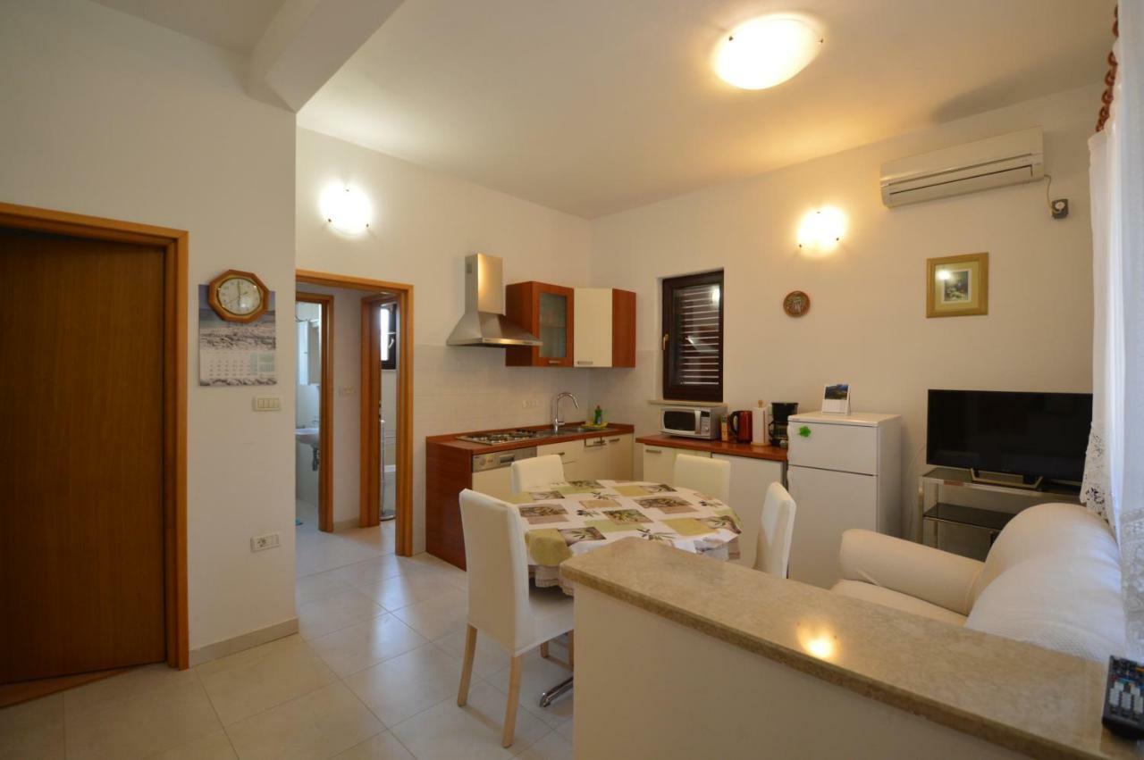 Apartment "Monte" Pula Exterior foto